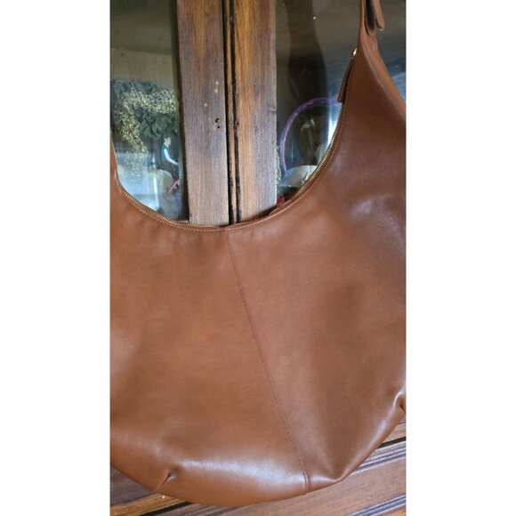 MADEWELL Essential Curve Shoulder Bag :: Hazelnut :: NR386 :: NWT - Picture 9 of 11